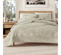 Great Bay Home King Reversible Rustic Lodge Bear Bedspread Quilt with Shams - All Season Cabin Coverlet Bedding Set (Includes 1 Quilt, 2 Pillow Shams)