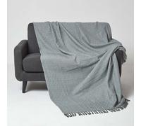 HOMESCAPES Handwoven Green Throw 225 x 255 cm Geometric 100% Cotton Throw Blanket with Tassels Thick All Season “Malda” Bedspread for Bed or Sofa Cover