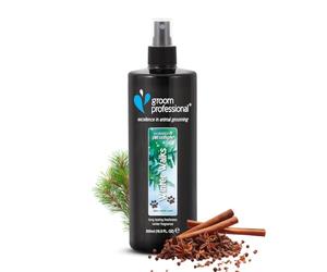 GROOM PROFESSIONAL Winter Walks Dog Cologne Spray - Dog Perfume Spray - Dog Spray for Smelly Dogs - Festive Fragrance with a Spicy Accord of Clove & Cinnamon - Long-Lasting Scent, 500ml