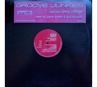 Groove Junkies Featuring Diane Carter - Don't Cha Give Up-12"