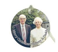 GuteGifts Personalised Photo Merry Christmas Mummy & Daddy Family Bauble Ceramics Ornaments Xmas Tree Decoration Hanging Sign Santa Keepsake Gifts for Mum Dad from Son Daughter