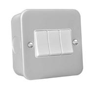 Hamilton Mcr23Wh-W Metal Clad 3 Gang 2 Way Switch