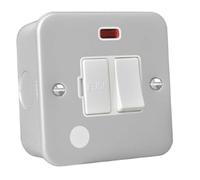 Hamilton MCSPNCWH-W 13A Metal Clad Switched Fused Spur, White, with Neon Indicator and Flex Outlet