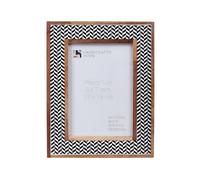 Handicrafts Home Handmade Decorative Frame for Living Room, Bedroom & Office- Cadres de photos made with Resin Inlay for Wall & Tabletop 5x7 Black & White Chevron Pattern- Modern Boho Farmhouse