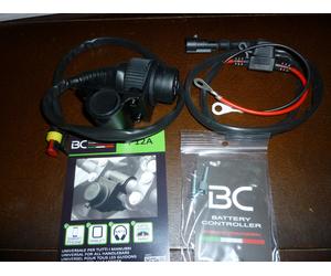 HANDLEBAR MOUNTED WATERPROOF POWER SOCKET 6V 12V, 22.2, 25.4, 28.6mm HANDLE BARS