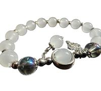 Handmade Bracelet White Glass Beads with Butterfly High-Quality - Bohemian Healing Crystal Jewellery for Chakra Balancing, Adjustable Unisex Accessory - Excellent for Her