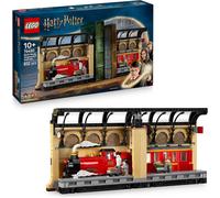 Harry Potter Book Nook: Hogwarts Express Set with a Train Toy (2 Minifgures)