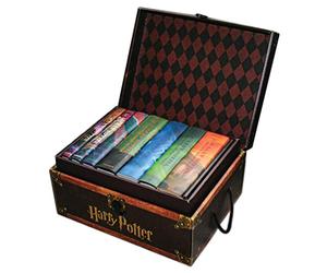 Harry Potter: Housed in a Collectible Trunk-like Box With Sturdy Handles, Lockable Lid, and Bonus Decorative Stickers (Harry Potter, 1-7)