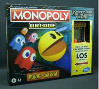 Hasbro Monopoly Arcade Pac-Man Monopoly Board Game for Children Aged 8 and Up Includes Bank and Arcade Cash Machines
