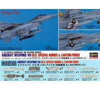 Hasegawa 1/72 Aircraft Weapon Set 7 U.S Special Bombs and Lantrin Pods Model Kit