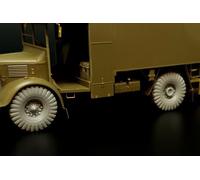 Hauler HLX48411 1:48 British 2-ton Austin K2 4x2 Ambulance WHEELS