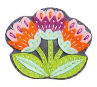 Hawthorn Handmade Marianne Flower Felt Craft Brooch Kit. Craft Kits for Adults, Includes Wool Felt Sheets, DMC Cotton Thread, Embroidery Needle, & Instructions. Crafts for Adults - 8cm Diameter