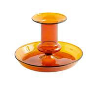 Getöntes Glas: Flare Kerzenständer Bernstein von Hay Elegant und unverwechselbar - der Flare Kerzenständer von Hay erinnert uns mit seiner Bernstein-Farbe an die 70er Jahre . Durch das verwendete Boro Silikat-Glas entsteht ein feiner und hochwertiger Eindruck. Hay - zeitgemäße Möbel aus Dänemark Im Jahr 2002 gegründet, verfolgt der dänische Hersteller Hay das Ziel Möbel zu schaffen, die den Bedürfnissen des modernen Lebens gerecht werden und einem möglichst großen Publikum zugänglich sind. Inspiriert von den stabilen Strukturen der Architektur und den dynamischen Wendungen der Mode, kombiniert Hay die Werte der beiden Branchen und schafft langlebige und ansprechende Qualitätsprodukte. Material und Format Der Kerzenständer besteht aus Boro Silikat-Glas und ist 7,5 cm hoch bei einem Durchmesser von 11 cm. Hinweis: Dieser Artikel ist ein Einzelstück. Als Einzelstücke verkaufen wir ungebrauchte und neuwertige Artikel, die KEINE Beschädigungen aufweisen. Das können zum Beispiel Auslaufmodelle, Restposten oder Retourenartikel sein. Da die Artikel zudem oft nur in begrenzter Stückzahl vorhanden sind, sind sie für den Zwischenverkauf vorbehalten. Einzelstücke sind wie alle Designerschnäppchen vom Umtausch ausgeschlossen.