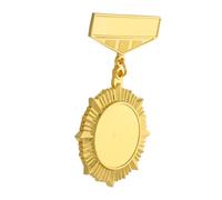 Healeved Metal Retro Medal Badge Brooch Pin Vintage Award Medal for Mens Costume Uniform Versatile Use for Schools Corporate Events Community Gatherings Sturdy Construction