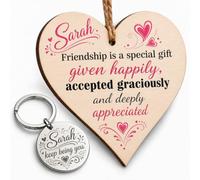 Heart Shaped Friendship Gift Plaque - Sentimental Wooden Hanging Decoration with Twine - Uplifting Quote for Best Friend, BFF, Colleague or Loved One - Rustic 10x10cm Keepsake Sign