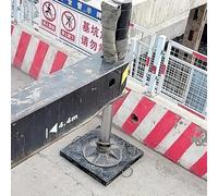 Heavy Duty Crane Outrigger Pads - Unbreakable Stackable Jack Pads for Service Trucks & Trailers with Rope Handle - Stabilizer Blocks (40x40x3cm/15.7x15.7x1.2in)