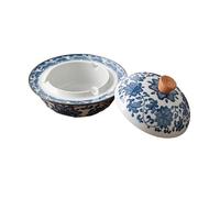HEHEJK Blue and White Porcelain Ashtray with Lid - Traditional Interwoven Lotus Design, Ceramic Ashtray, Available in Two Sizes, Elegant Home Decor (Entangled Lotus,Short)
