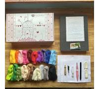 heidifeathers® Boxed Needle Felting Starter Kit - 2D Picture Kit - Extra Large Mat, 20 Colours Wool, Felt Squares, Iron on Pen, Multi Needle Pen