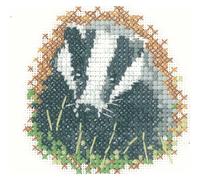 Heritage Crafts 14 Count aida Little Friends Badger cute animals Counted Cross Stitch Kit