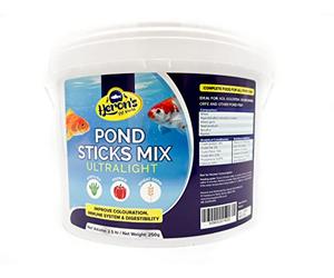 HERONS - Pond Sticks Mix Ultralight - Floating Sticks for Koi, Carp and Coldwater Fish - Immune System Boost - With Spirulina and Paprika - Complete Feed for Pond Fish - 2.5L Bucket