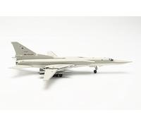 herpa 572156 Airplane Russian Force Tupolev TU-22M3 Backfire, Dyagilevo Air Base - RF-34075/24 red on a Scale of 1 : 200, Metal Miniature with pedastal, Model Building, Collectors Edition
