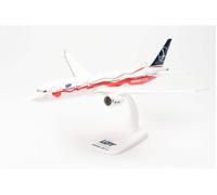 herpa airplane model Boeing 787-9 Polish Airlines Proud of Poland‘s Independence, scale 1:200 - Snap-Fit model for diorama, model building, plug-in model with pedestal, made of plastic