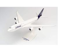 Herpa Lufthansa Boeing 747-8 Intercontinental - new 2018 colors 1/250 Scale
