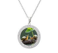 HETVBNS - Strawberry Snail Necklace, Alloy Round Pendant with Diamond, Elegant Pendant Necklace for Women Men, Una talla, Metal, Alloy.