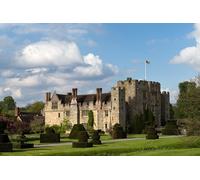 Hever Castle Private Tour from London by Luxury Sedan