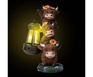Highland Cattle Statue Solar Light, Novelty Solar Powered Highland Cow Garden Decor, Resin Highlands Cow Statues Garden Ornaments With Lantern For Patio Yard Balcony Lawn, Housewarming Birthday Gift