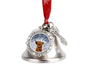 Highland Cow in The Scottish Highlands Christmas Bells Ornaments Hanging Wind Bell Jingle Bell Craft Bells for Christmas Party Door Wing Bell