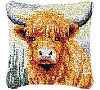 Highland Cow Latch Hook Kits Pillow DIY Rug Crochet Hook Cushion Making Kits with Preprinted Pattern Canvas DIY Handmade Home Sofa Christmas Cushion Kits Decor 43x43cm(ha)