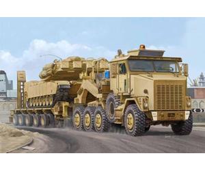 Hobby Boss 85502 Oshkosh M1070 Truck Tractor 1:35 Military Vehicle Kit