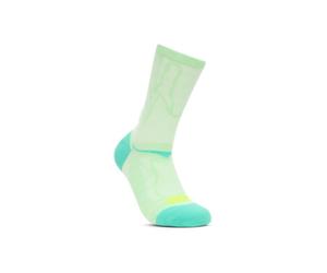HOKA® Clifton 10 Crew Running Socks in Green - Ultimate Comfort and Support for Runners