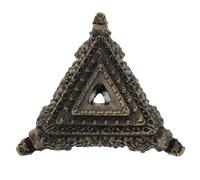 HOLIDYOYO Triangular Ritual Phurba Base: Copper Alloy Phurba Holder for Buddhist Altar Decor - Tibetan Vajra Stand for Spiritual Gatherings or Meditation Room, 0.4" Hole
