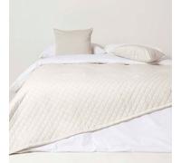 HOMESCAPES Cream Velvet Throw 150 x 200 cm Super Soft Thick Quilted Blanket with Handwoven Diamond Pattern Bedspread Bed or Sofa Throw