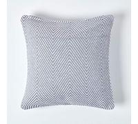 HOMESCAPES Grey ‘Halden’ Chevron Geometric Pattern 100% Cotton Cushion Cover Coordinating with Matching Throws and Bedspreads, 45 x 45 cm