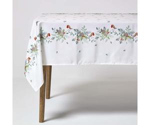 HOMESCAPES Luxury Christmas Table Cloth, Festive Robin Birds Tablecloth, Rectangular Dining Table Cover, Large Tabletop Decoration for Indoor Outdoor Xmas Holiday, Parties, Kitchen - 132 x 274cm