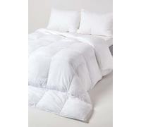 HOMESCAPES Super King Duvet 4.5 Tog, Hotel Quality Soft Touch 'Feels Like Down' Super Microfibre Quilt, Box Stitched, Lightweight Spring Summer Duvets, Hypoallergenic & Machine Washable