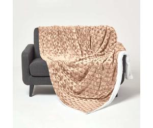 HOMESCAPES Patterned Sherpa Fleece Throw Blanket - Soft Velvet Sofa Throw, Warm Fluffy Blanket For Beds, Thick & Cosy Reversible Blankets, Triangular Geometric Design - Light Brown, 130 x 160cm