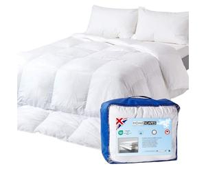 HOMESCAPES Super King Duvet 4.5 Tog, Hotel Quality Soft Touch 'Feels Like Down' Super Microfibre Quilt, Box Stitched, Lightweight Spring Summer Duvets, Hypoallergenic & Machine Washable