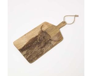 HOMESCAPES Wooden Chopping Board with Highland Cow Design, 25H x 50W x 2D cm, Natural Mango Wood, Decorative Serving Charcuterie Board