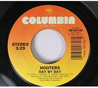HOOTERS 45 RPM DAY BY DAY / SOUTH FERRY ROAD