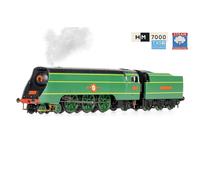 Hornby R30399SS SR Merchant Navy Class 4-6-2 21C1 Channel Packet - Steam Generator Locomotive - Steam Model Railway OO Gauge
