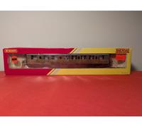 Hornby 00 Gauge Coach R4332 RailRoad LNER Teak Brown
