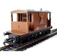 Hornby R6368 RailRoad BR 20 Ton 00 Gauge Brake Van, 18 x 7.5 x 4 centimetres, Braun