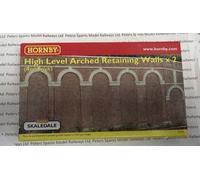Hornby R7372 Skaledale High Level Arched Retaining Walls (Pk2) Red Brick OO Gaug