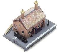 Hornby R8001 OO Gauge Waiting Room
