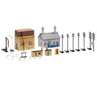 Hornby R8228 OO Gauge Building Extension Pack 2, Model Train Accessories for Adding Scenery & Buildings to Model Railway, Includes: Railway Cottage, Water Tower & Trackside Accessories - 1:76 Scale