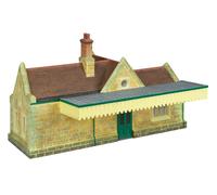 Hornby Skaledale South Eastern Station Building (Pre-Built)